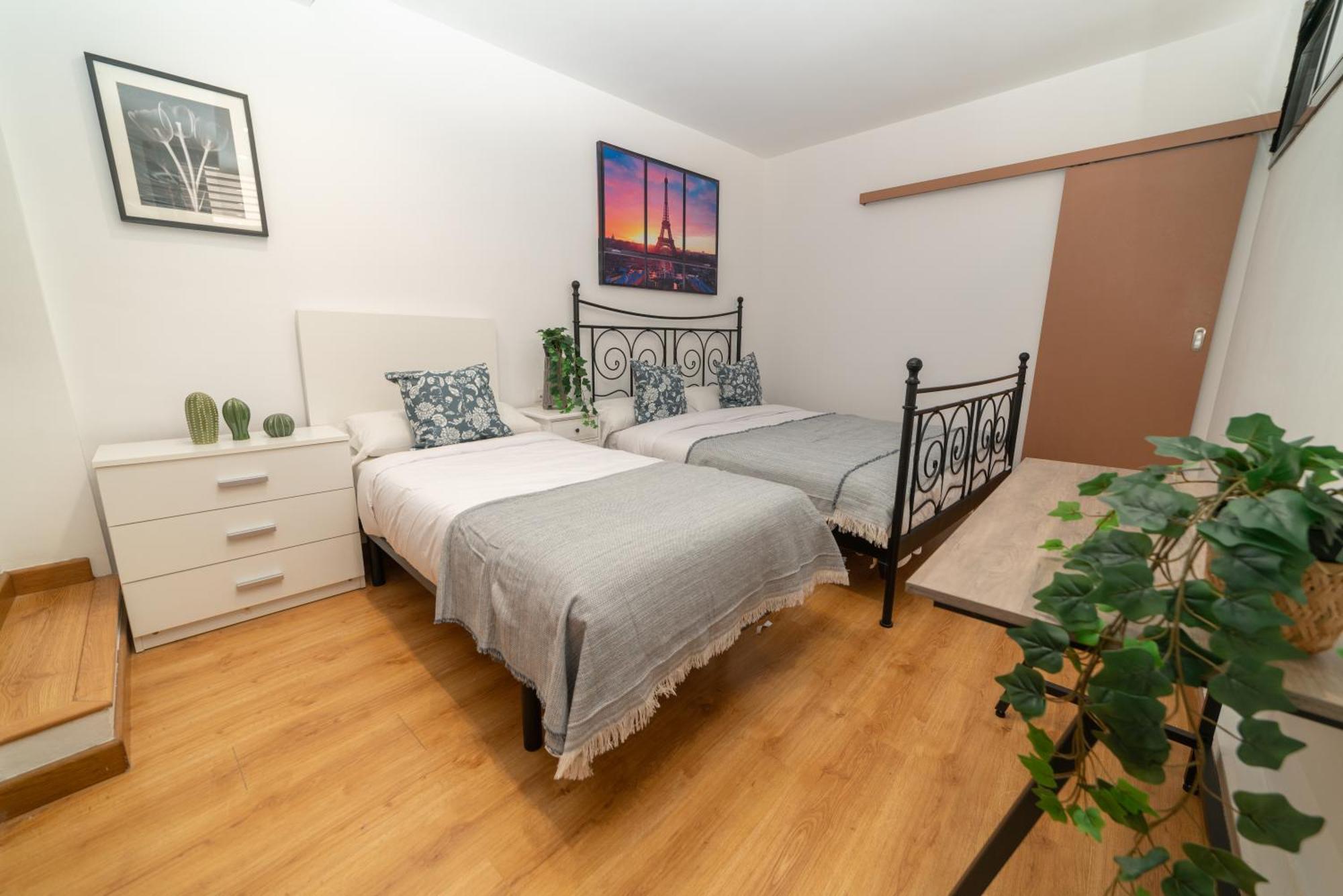 Barcelona Apartment Near Park Guell ภายนอก รูปภาพ